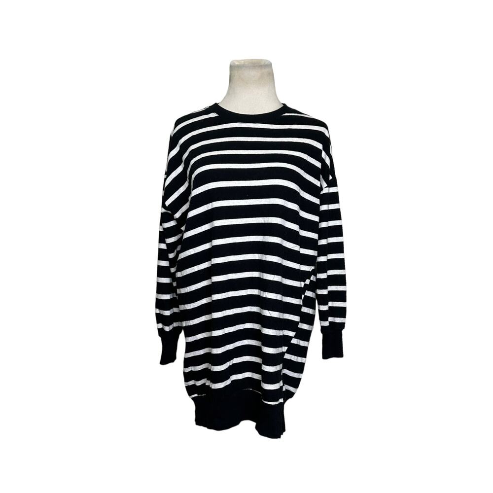 S. J. Company black cream long sleeves sweatshirt size XL